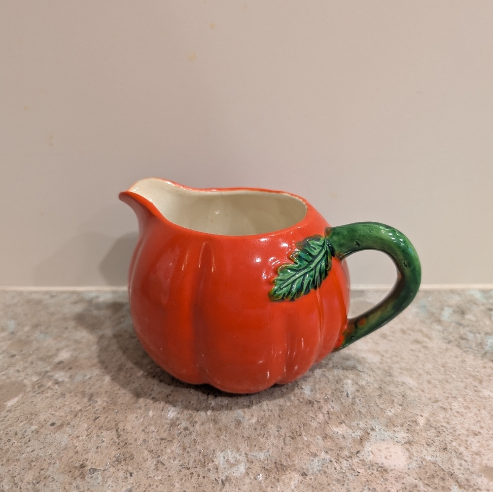 Vintage Hand Painted Orange Pumpkin /Tomato Creamer  Maruhon Ware Made in Japan